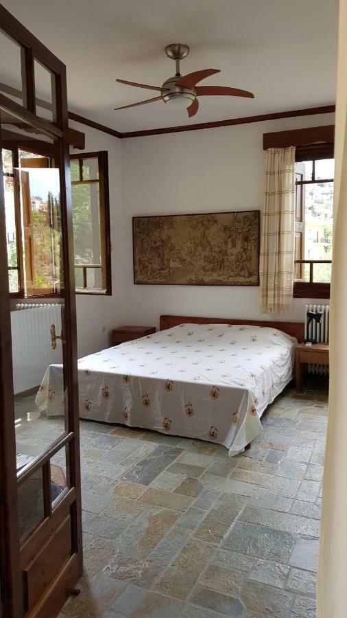 Ample Modern Country Home Νέα Επίδαυρος Εξωτερικό φωτογραφία