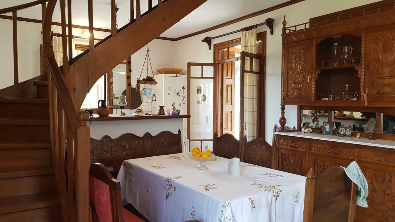 Ample Modern Country Home Νέα Επίδαυρος Εξωτερικό φωτογραφία